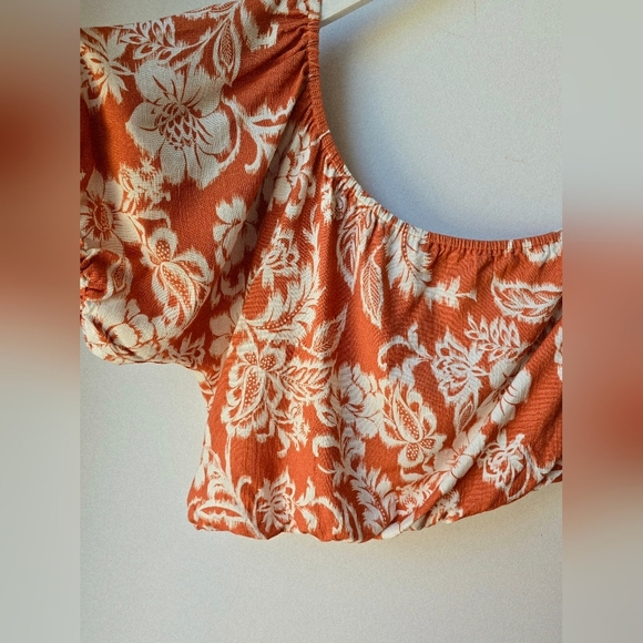 HURLEY Floral ONE Shoulder Top Burnt Orange White Puff Sleeve Size L - Picture 8 of 8
